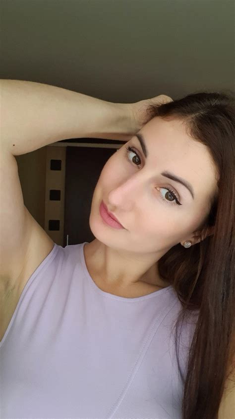 Elly Clutch's Porn Videos .